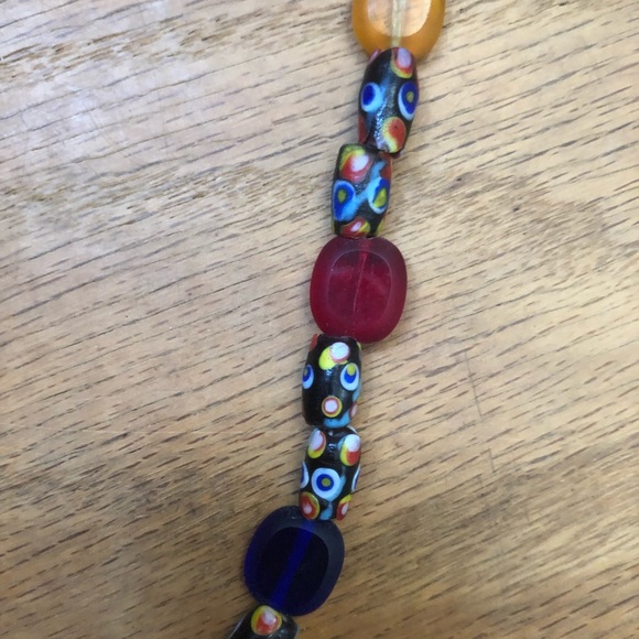Colorful beaded necklace - Picture 2 of 3